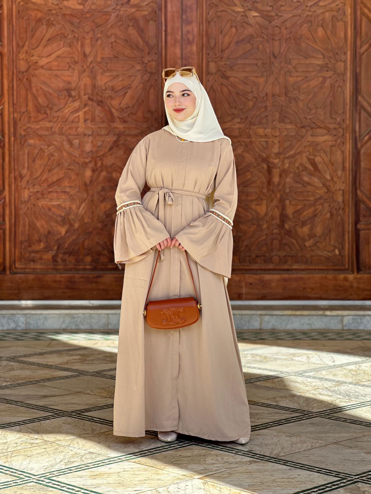 ABAYA CHAHED